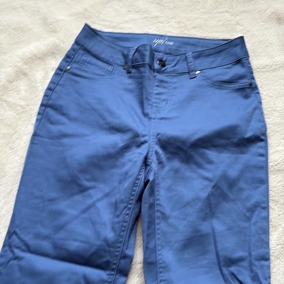 Up! Blue Cropped Stretch Jeans | Pull-On Mid Rise Capri Pants 69% Cotton - Picture 2 of 9